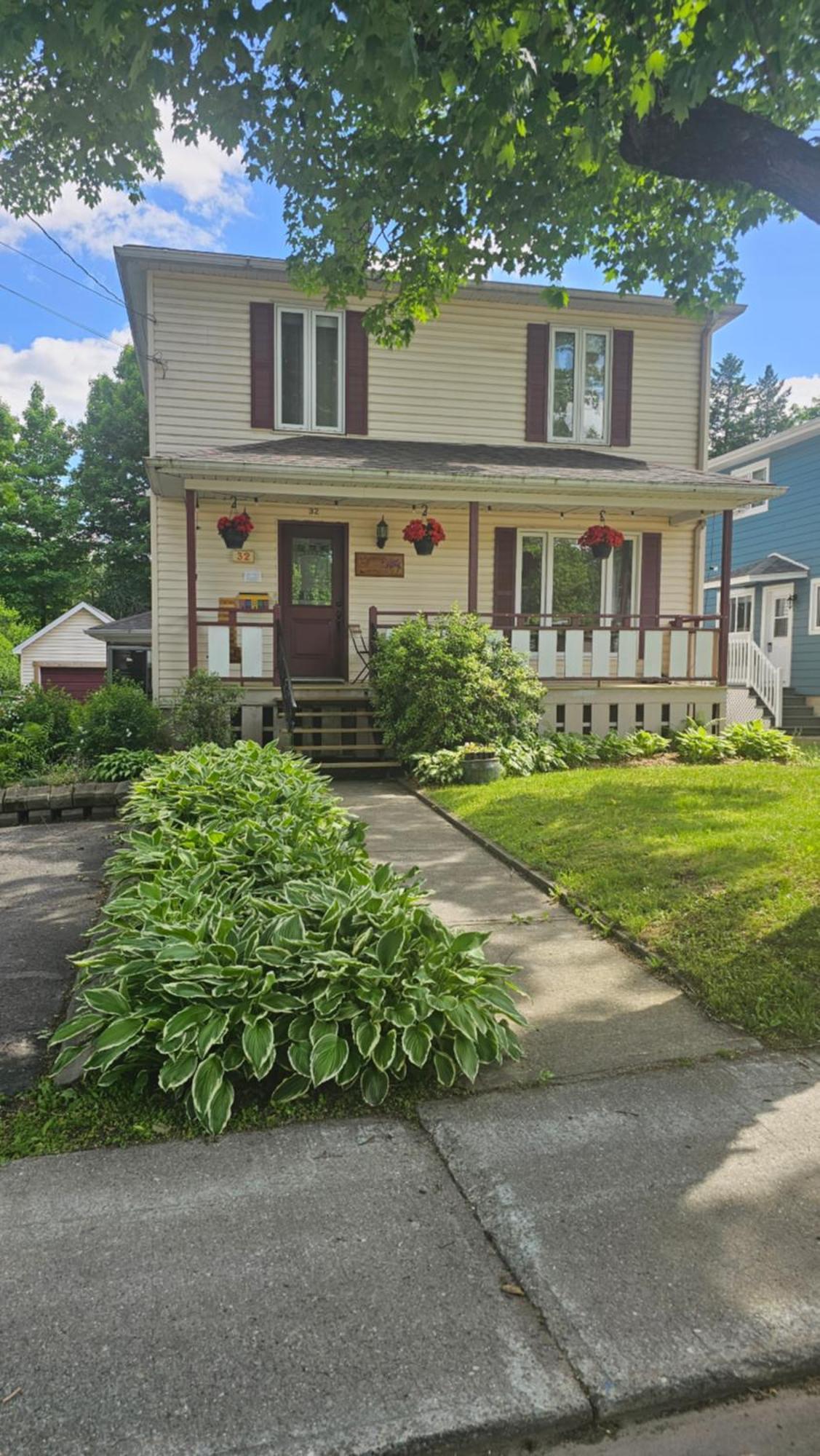 La Maison Aux Camelias Bed & Breakfast Coaticook Dış mekan fotoğraf